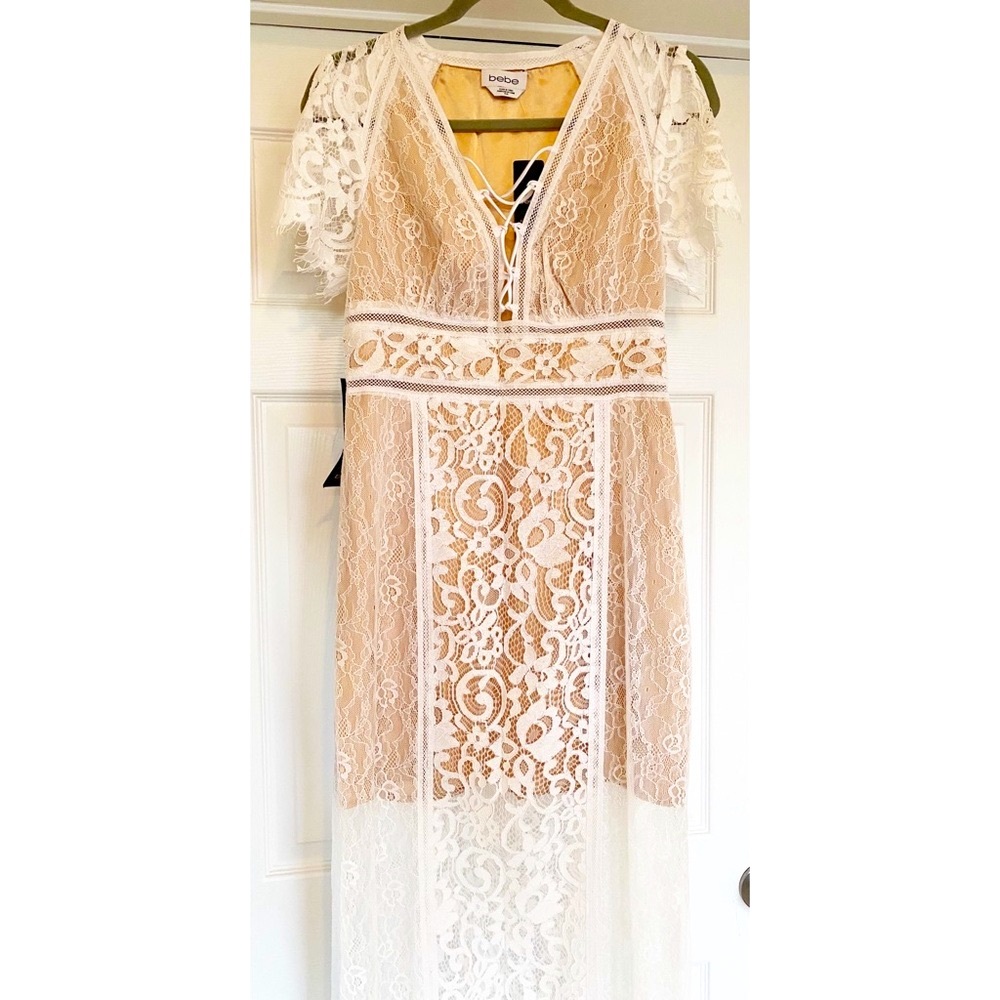 NWT bebe White Lace Dress in Size Medium